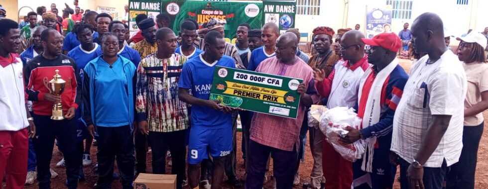 3ème édition de la Coupe de la Justice de Bobo-Dioulasso : les Dozos sacrés champions a10eb05f 3816 4e33 b6dd f63e0f465a18