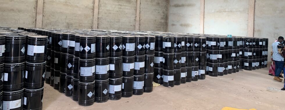 Bobo-Dioulasso : La Coordination nationale de lutte contre la fraude met la main sur 2 200 fûts de cyanure d'une valeur de 330 millions FCFA img 20260929 163102 090